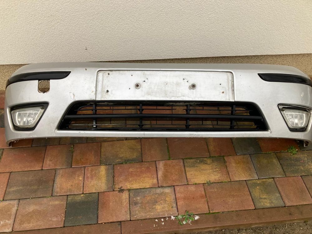 Zderzak Ford focus MK1 przedni srebrny z halogenami
