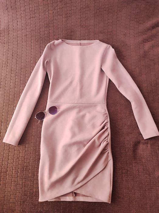 Рожева сукня, абсолютно нова