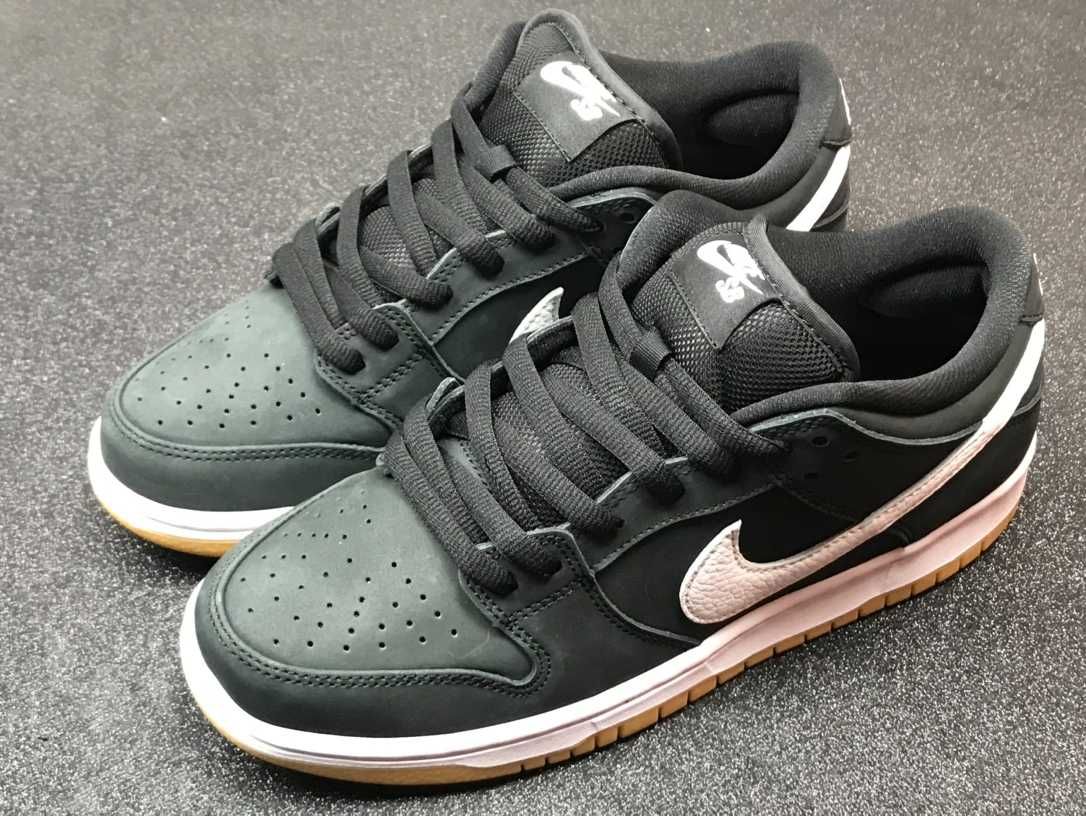 Nike SB Dunk Low Pro
Black Gum