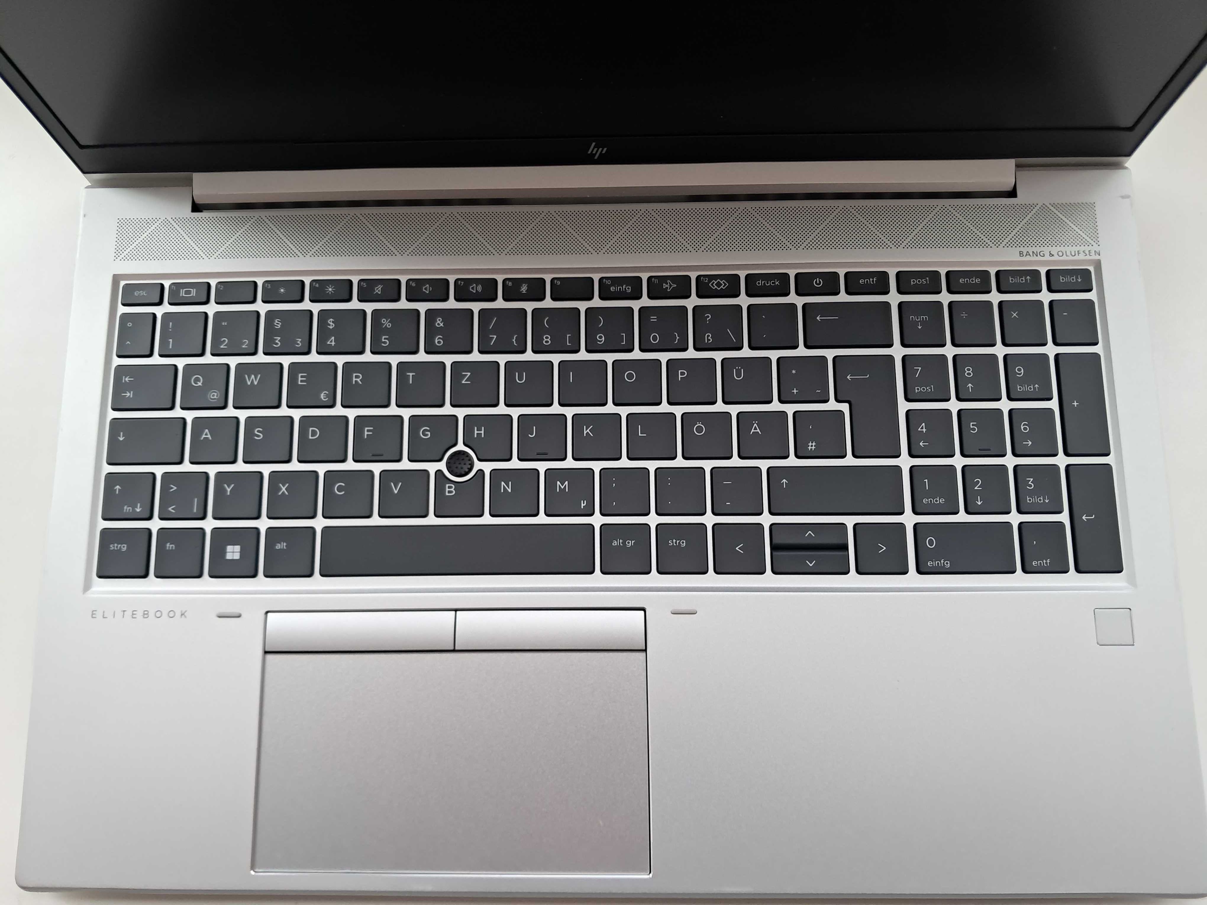 Ноутбук  ультрабук HP EliteBook 855 G7  /8Гб DDR4/SSD-256Гб /