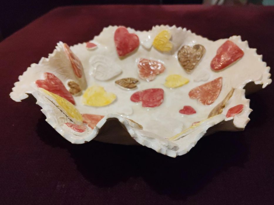 Niepowtarzalna, dekoracyjna miska w serca