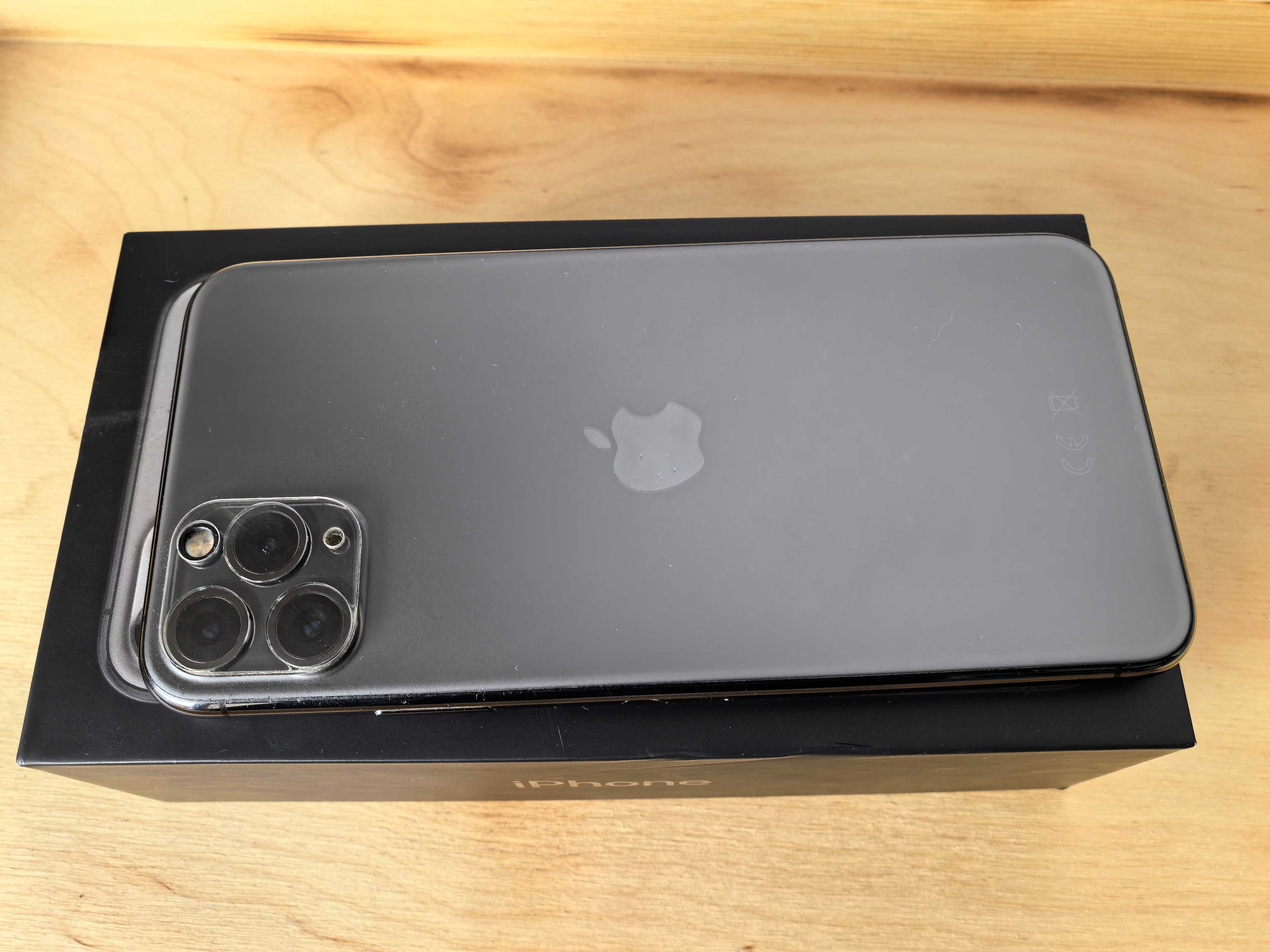 iPhone 11 PRO MAX pęknięty w 100% sprawny