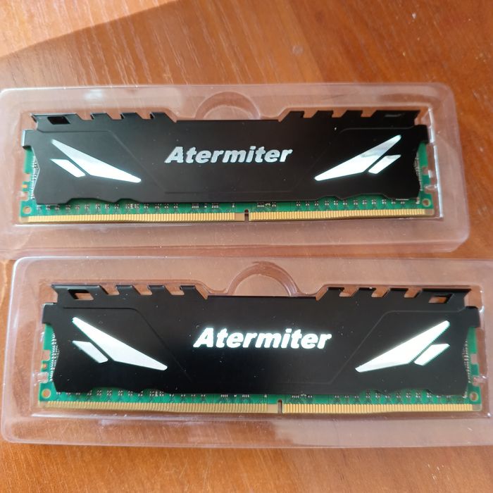 Пам'ять DDR4 2*8