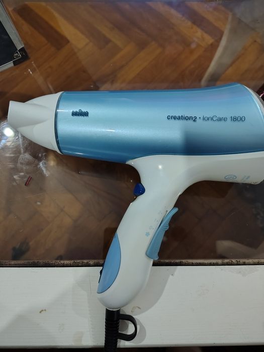 Фен Braun з іонізацією б/в