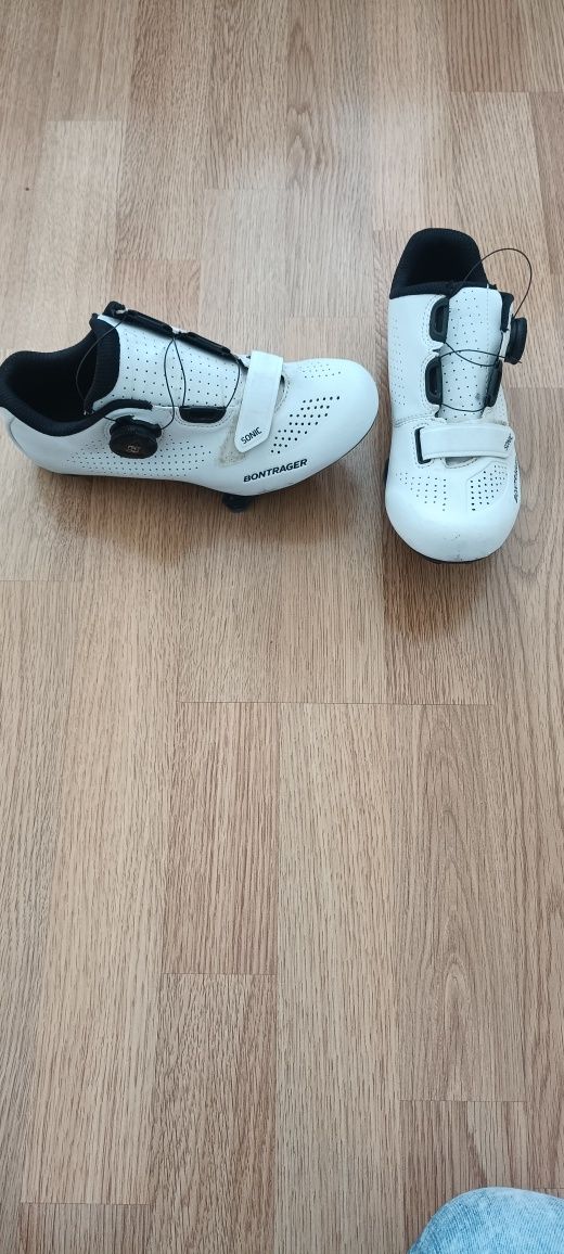 Sprzedam używane buty damskie szosowe SPD Bontrager Sonic.