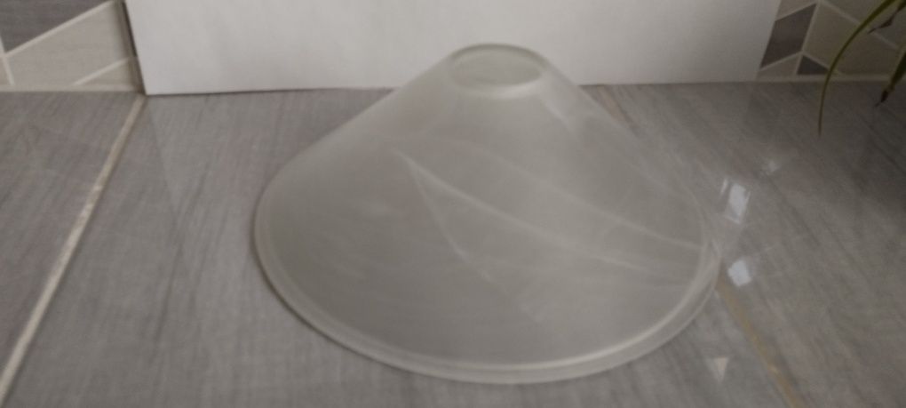 Klosz do lampy stożkowy stożek szkło średnica 24 cm stan idealny