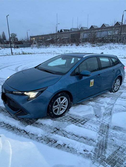 Toyota Corolla 1.8 hybrid+gaz