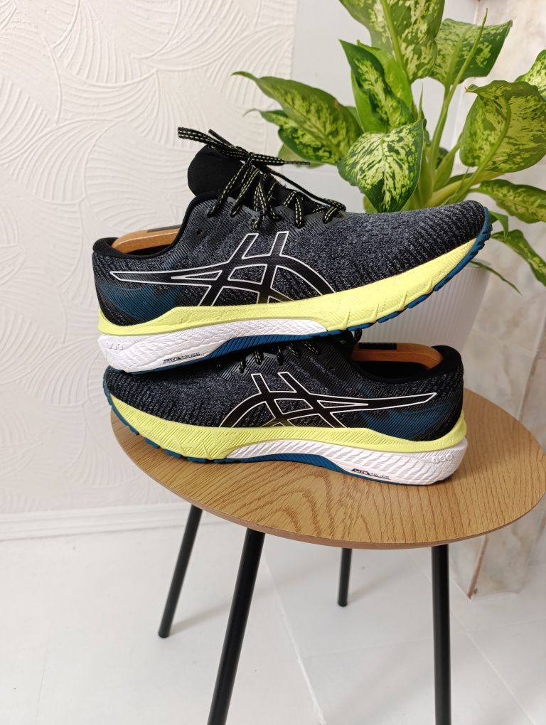 Беговые кроссовки asics gel gt-2000
