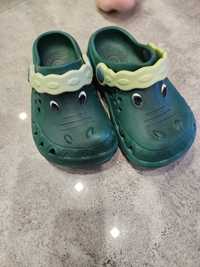 Buty krokodylki rozmiar 24