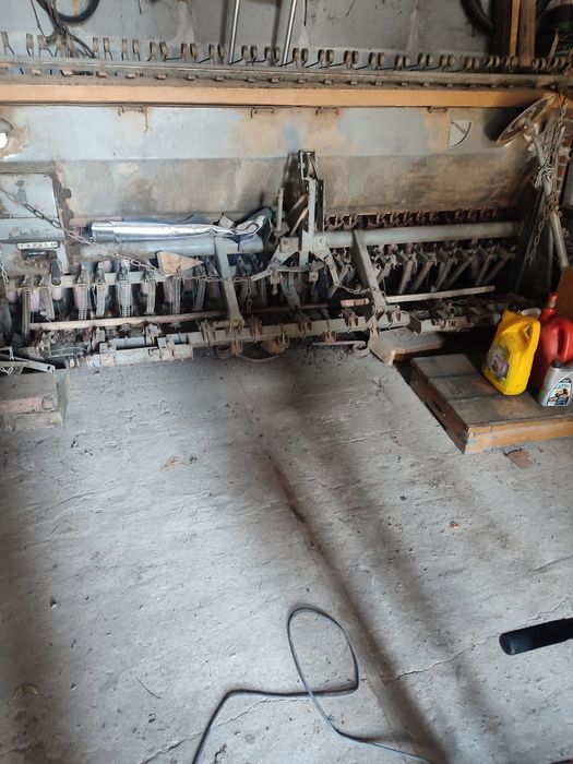 Siewnik Poznaniak 2,7m stan bardzo dobry z dociskiem