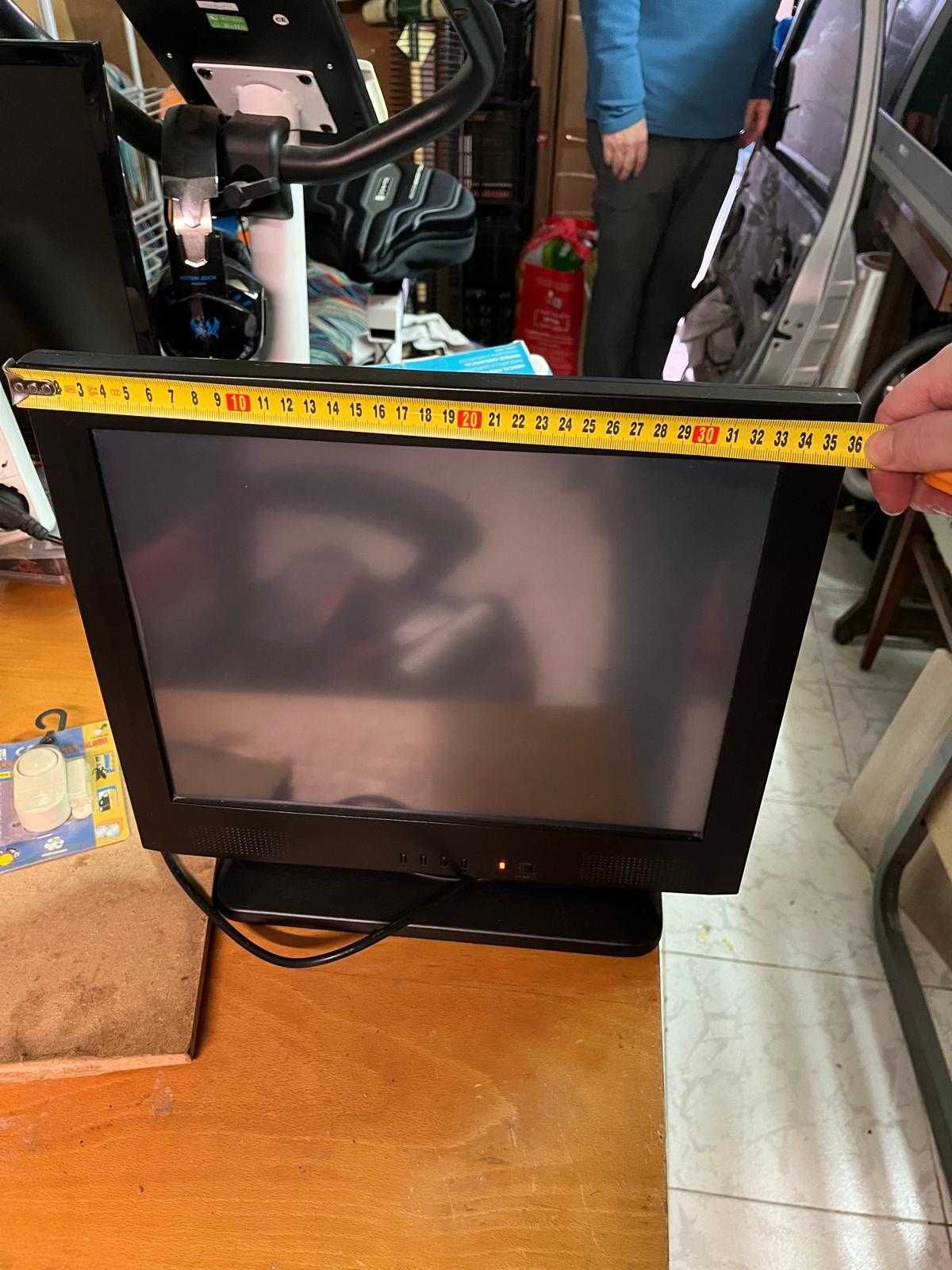 Vendo mini monitor VGA de 36cm