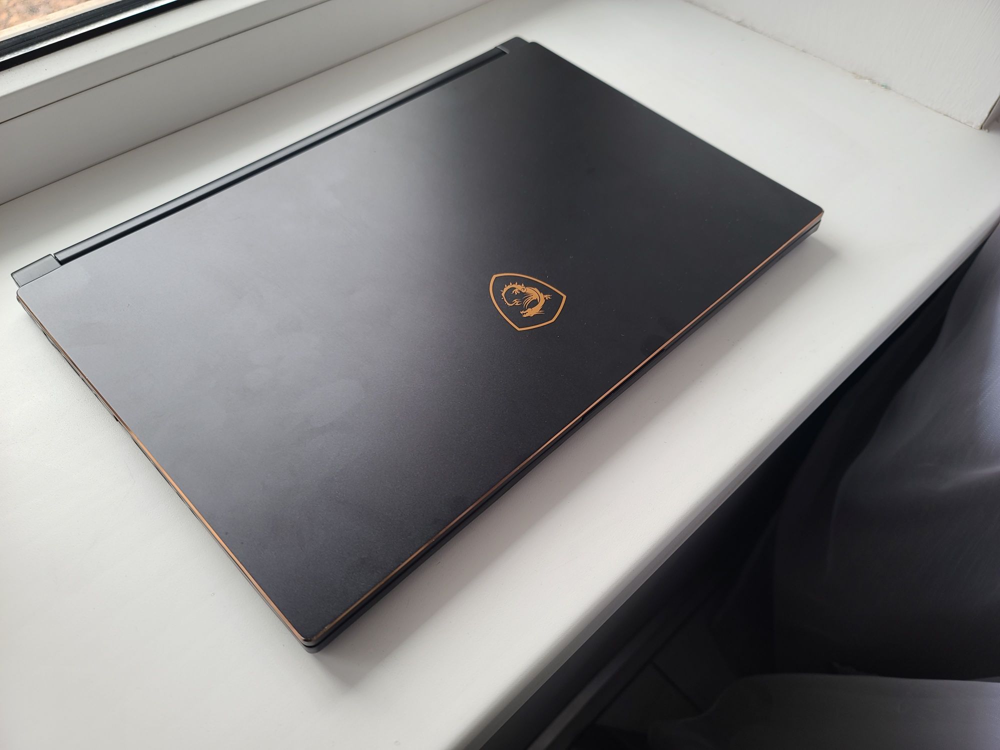 Ігровий ноутбук MSI GS65 144 Hz i7 GTX 1060 RAM 16 SSD 256 игровой ноу