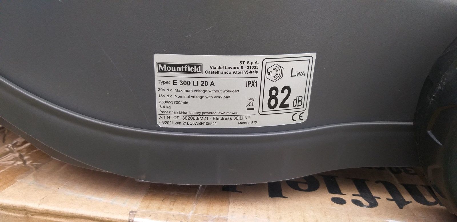 Акумуляторна газонокосарка Mountfield E 300 Li  20 A