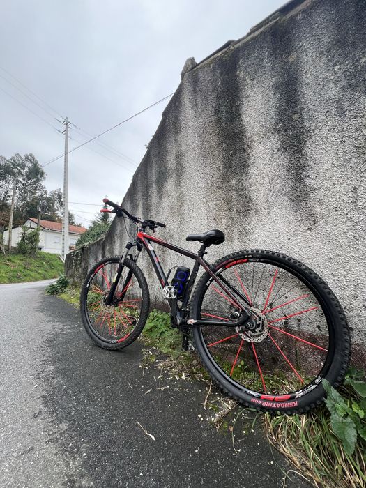 Vendo bicicleta num estado muito bom