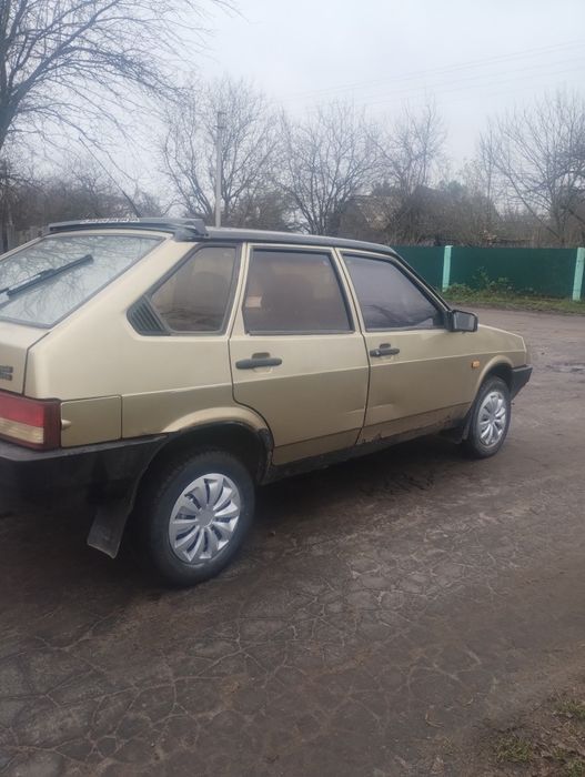 Продам ваз 2109 на повному бойовому ходу!