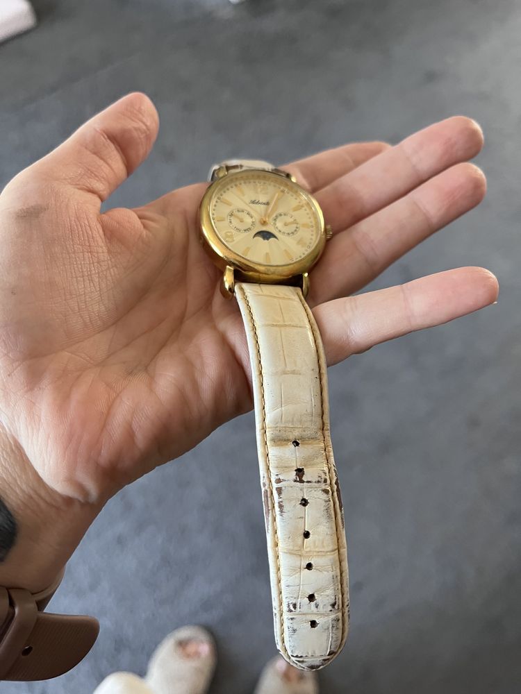 Zegarek adriatica złoty