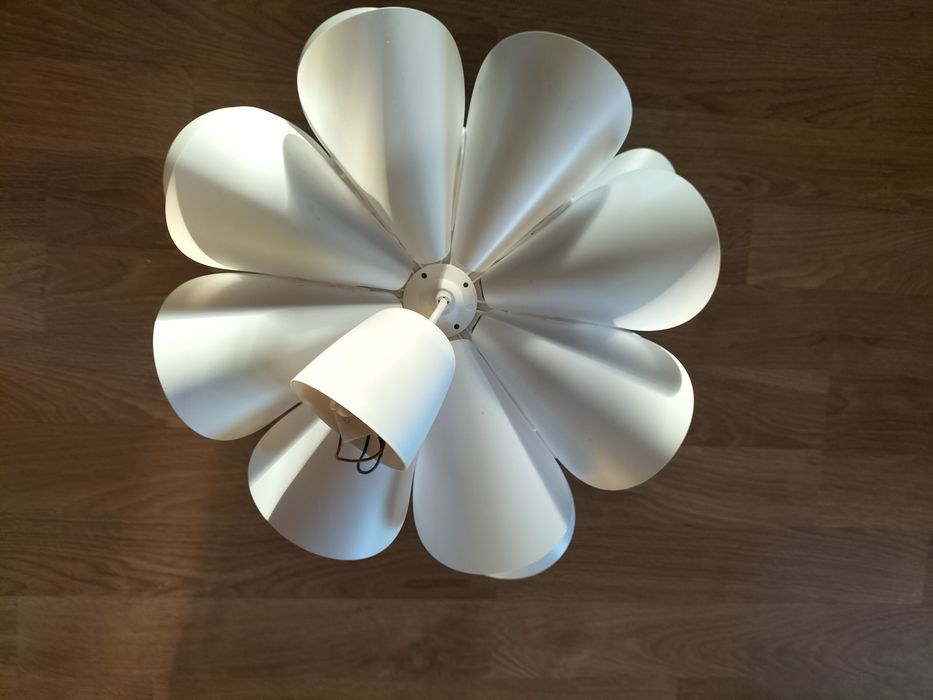 Lampa wisząca biala