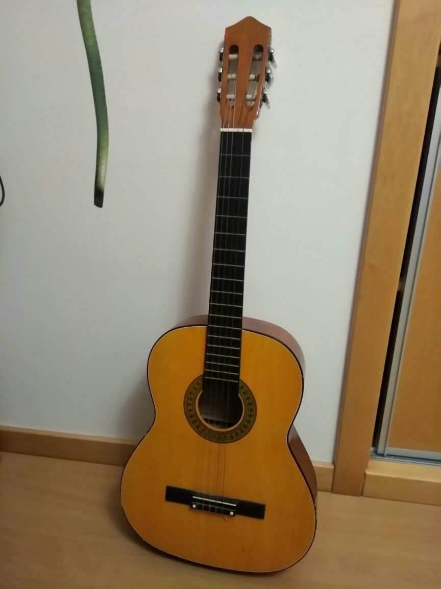 Vendo Guitarra acústica