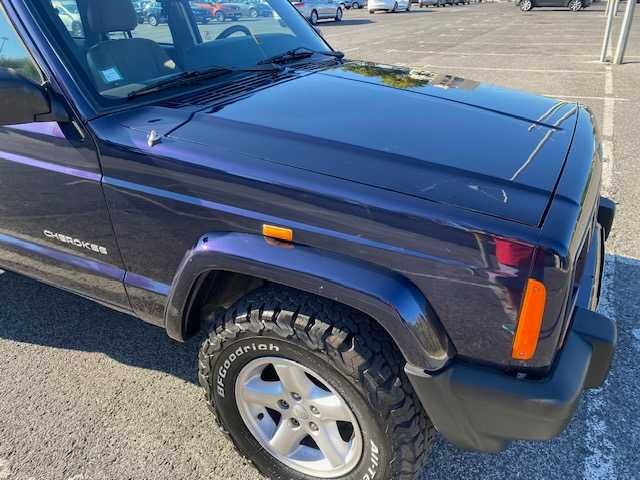 Jeep Cherokee modelo XJ classico raro e bem cuidado