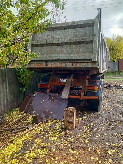 Напiвпричiп самоскид