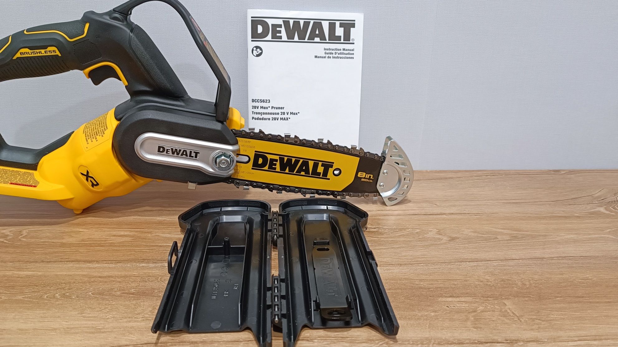 Акумуляторна ланцюгова пилка DEWALT DCCS623 20V  MAX цепна пила США