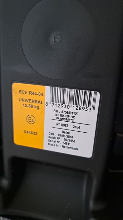 Fotelik samochodowy Maxi-Cosi Rodi XP Fix 15–36 kg – jasno szary