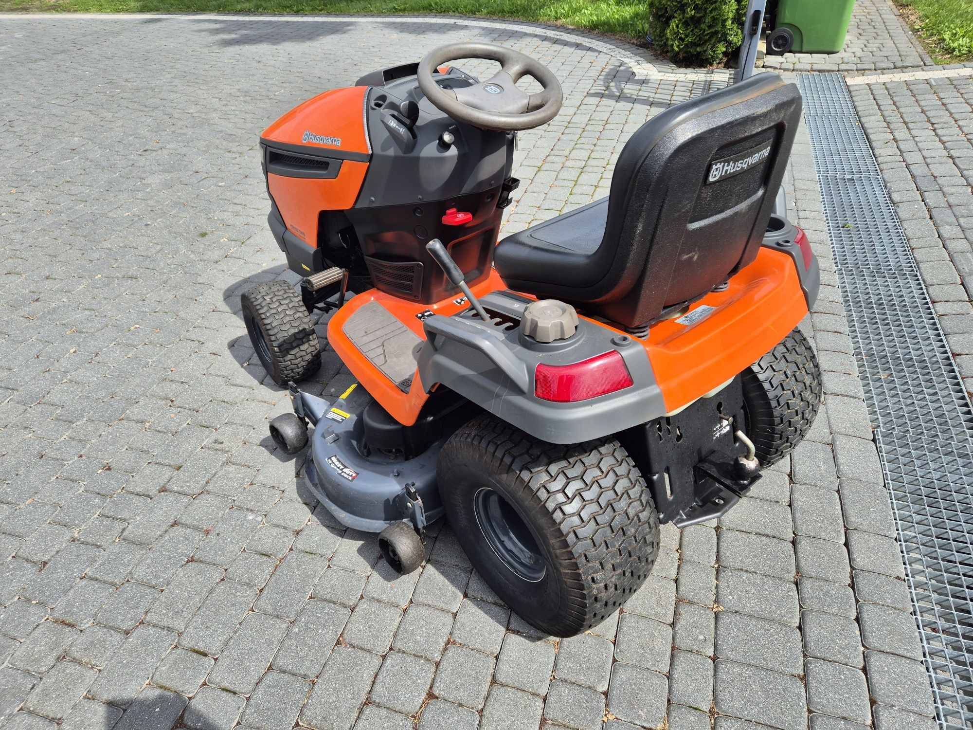 Traktorek Kosiarka Husqvarna YTH150 V-Tvin Kawasaki