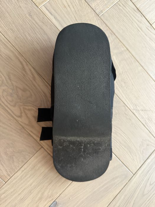 But haluksowy pooperacyjny odciążający przodostopie r. 40-42