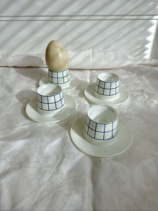 Kieliszki na jajka stare plastik