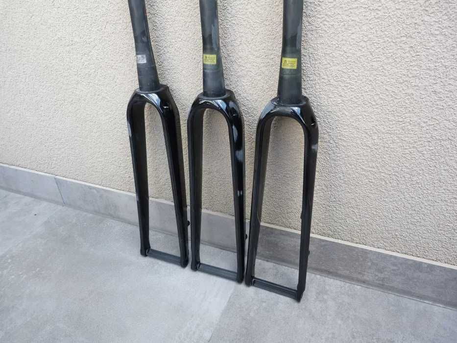 widelec GRAVEL ful carbon 450 gr LESZNO