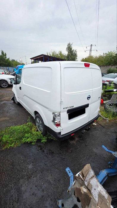 Продам Nissan E-NV 200 після ДТП