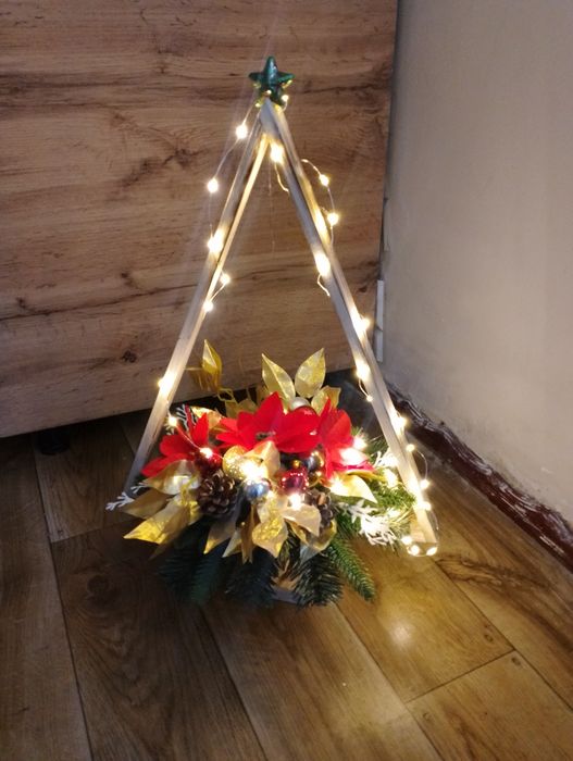 Choinka świąteczna z lampkami LED