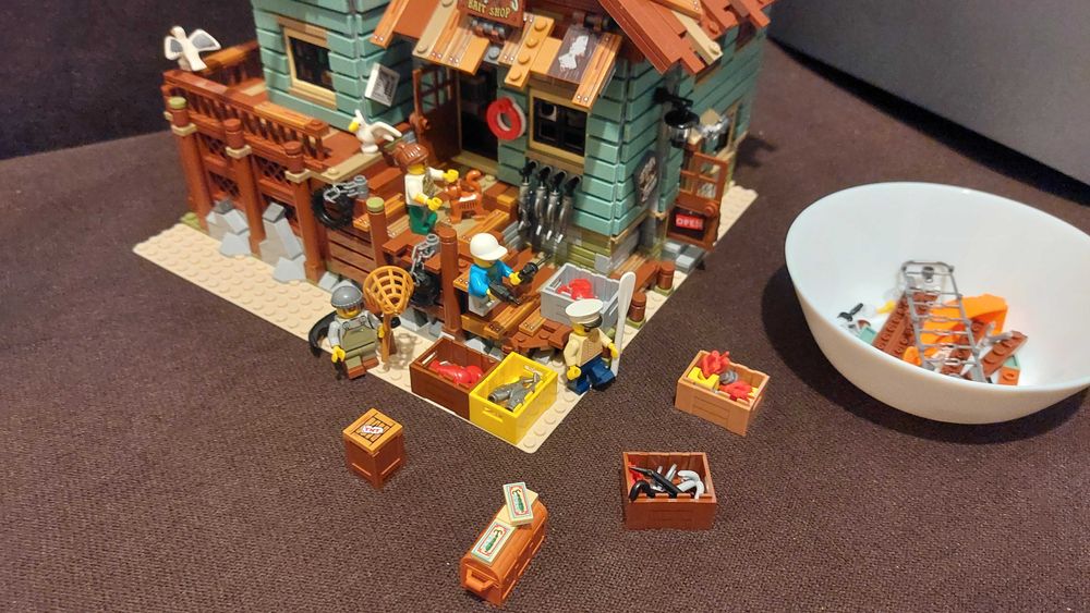 KLOCKI Ideas 21310 Stary sklep wędkarski