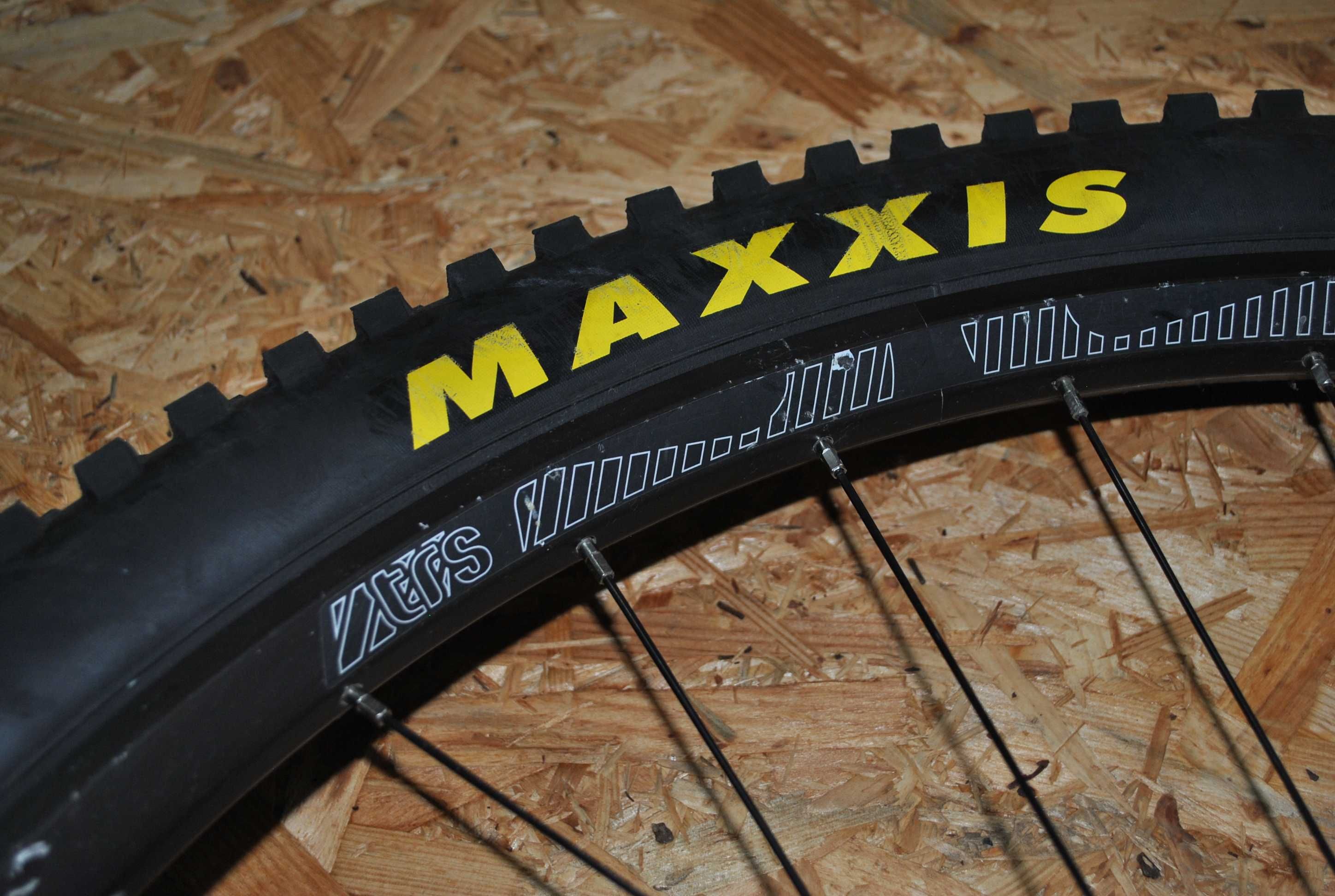 Zestaw Koło tyl 29 DT 350 XD e thirteen Maxxis dissecotr 2,4