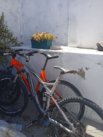 2 Bicicletas Especializada xc de enduro/ e uma btwin
