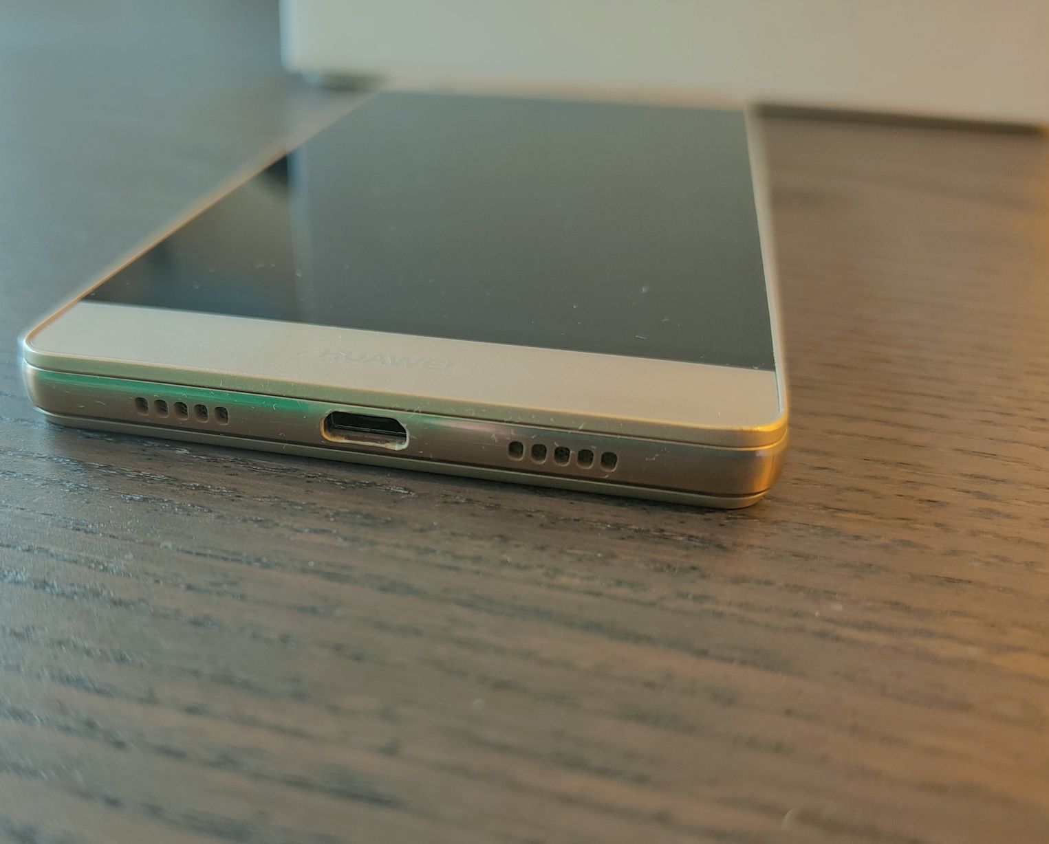 Huawei P8 lite (dourado)