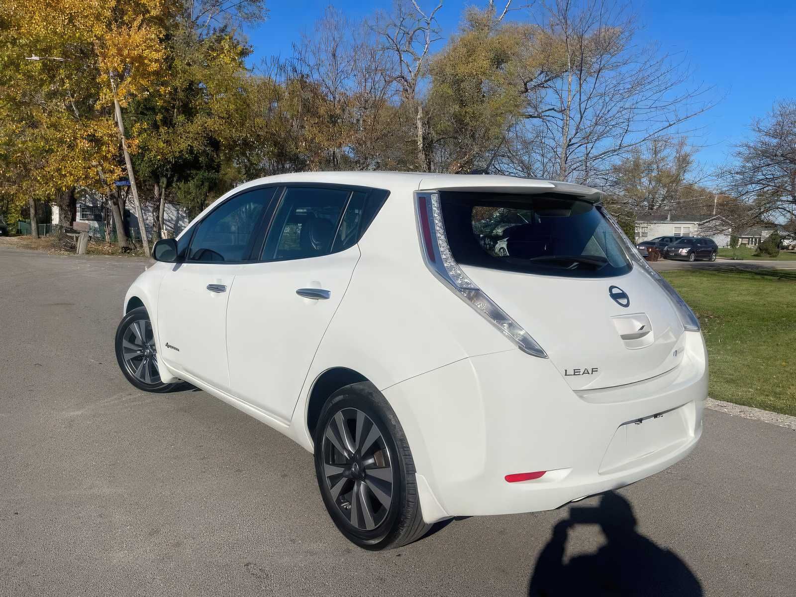 2016 Nissan LEAF SL