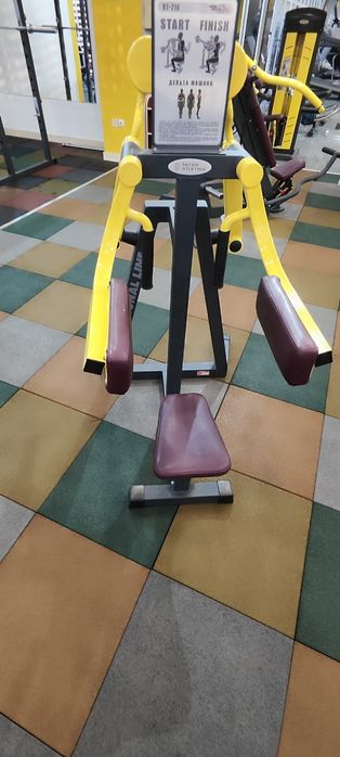 Перетяжка мебели, тренажёров в спорт залах