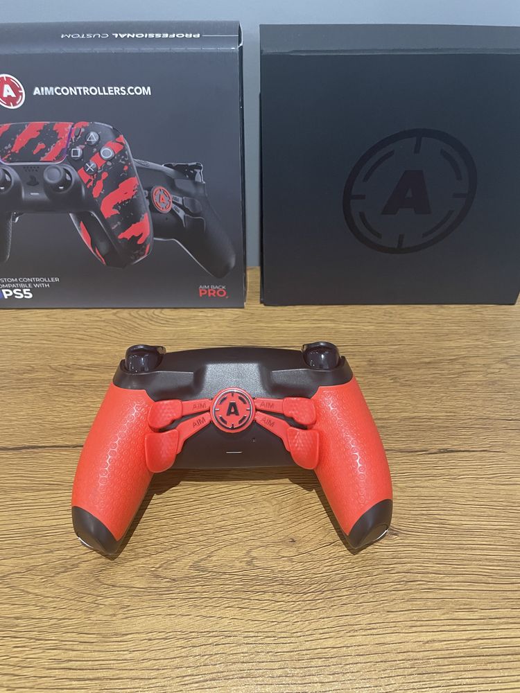 Kontroler AimController.