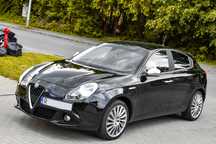 Alfa Romeo Giulietta 1.4 T Benzyna BOSE Navi LED Czujniki Zadbana Zarejestrowana RZESZÓW