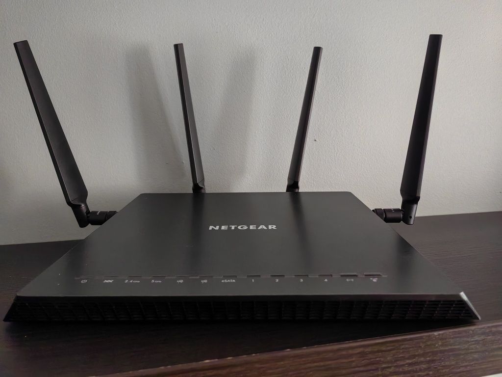 Netgear Nighthawk X4S D7800  2600Mb/s a/b/g/n/ac, 2xUSB