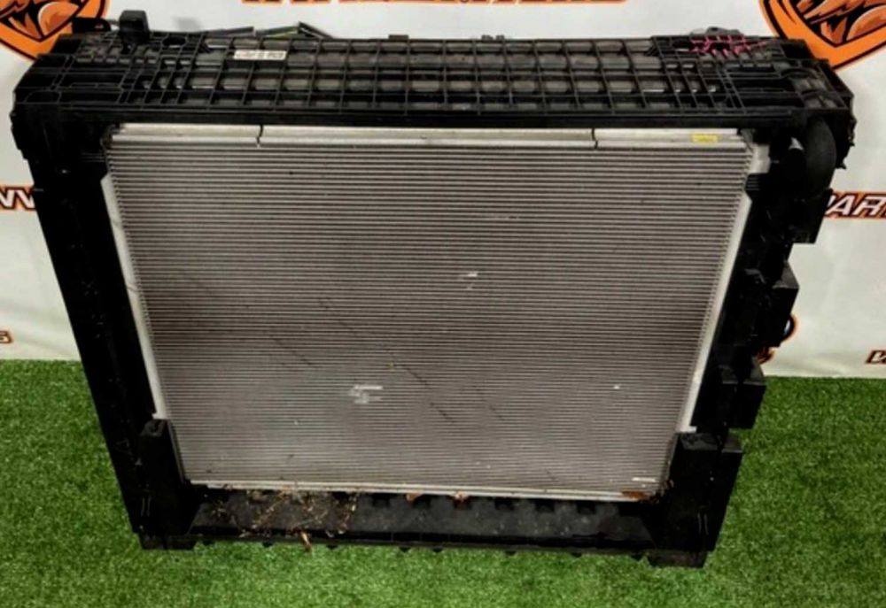 Панель передняя вентилятор, телевизор, радиатор Range Rover L460 Шрот