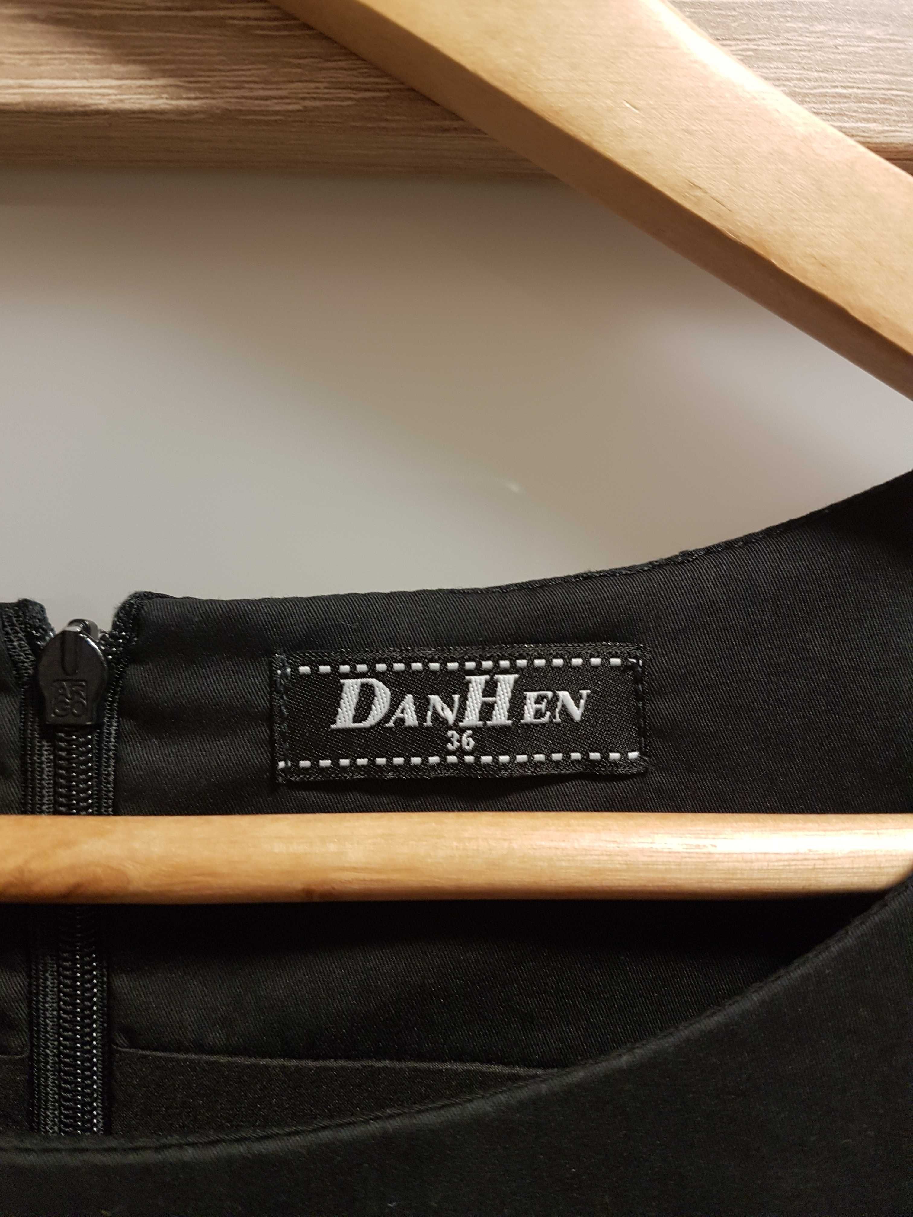 sukienka czarna DanHen