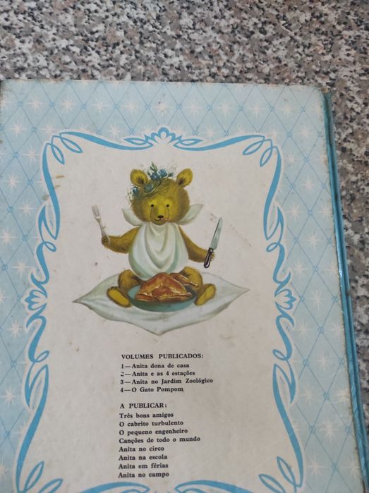 Vendo conjunto de livros Infantil