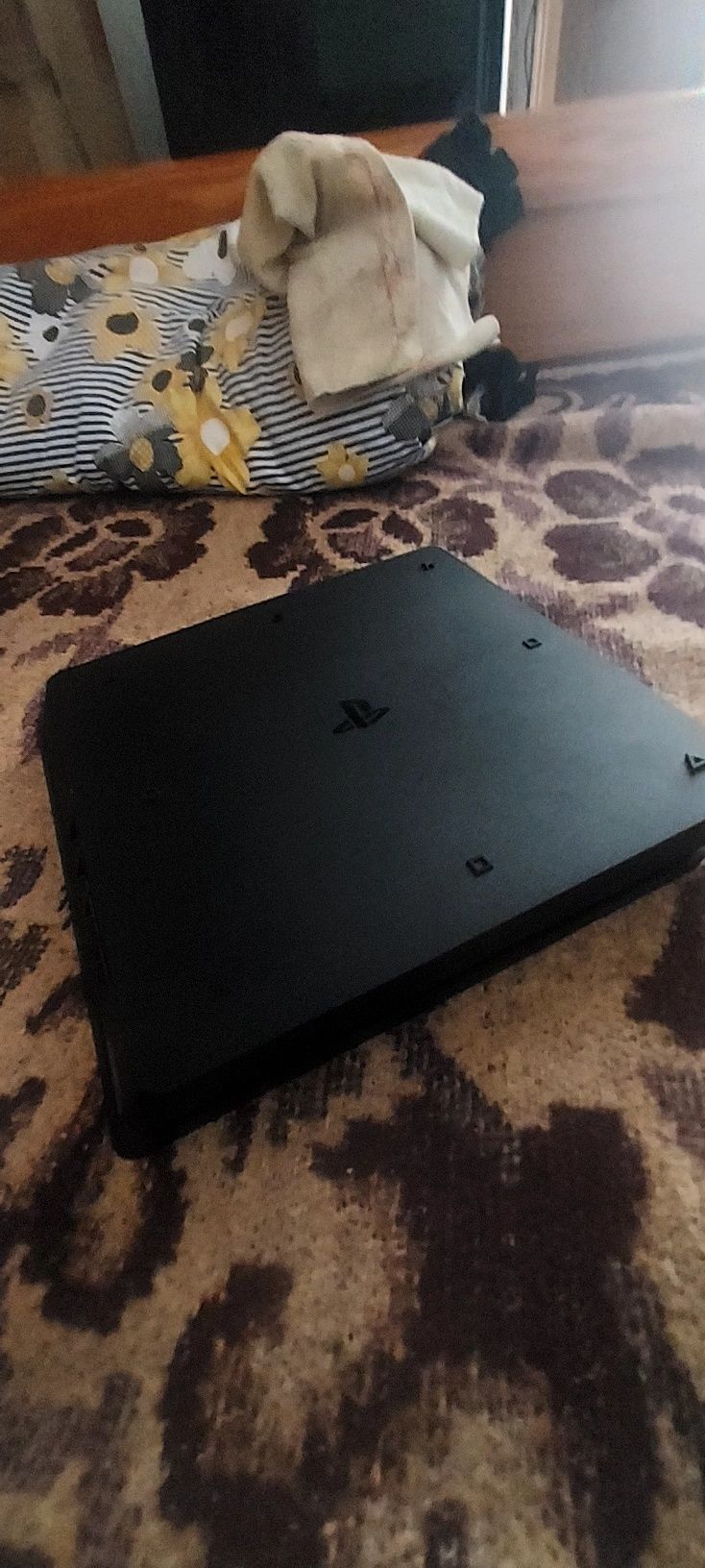 PlayStation 4 em otimo estado!