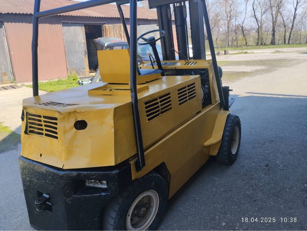 Продам погрузчик Балканкар Рекорд