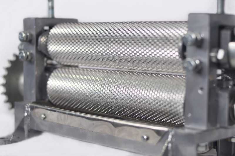 Walce do węzy maszynowe, grawerowane 5,37/310mm