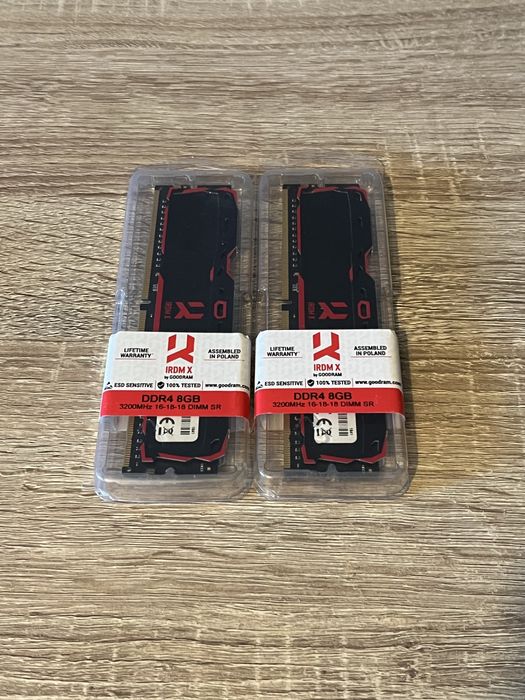 Goodram IRDM X DDR4 8 GB (2×4 GB), 2400 MHz