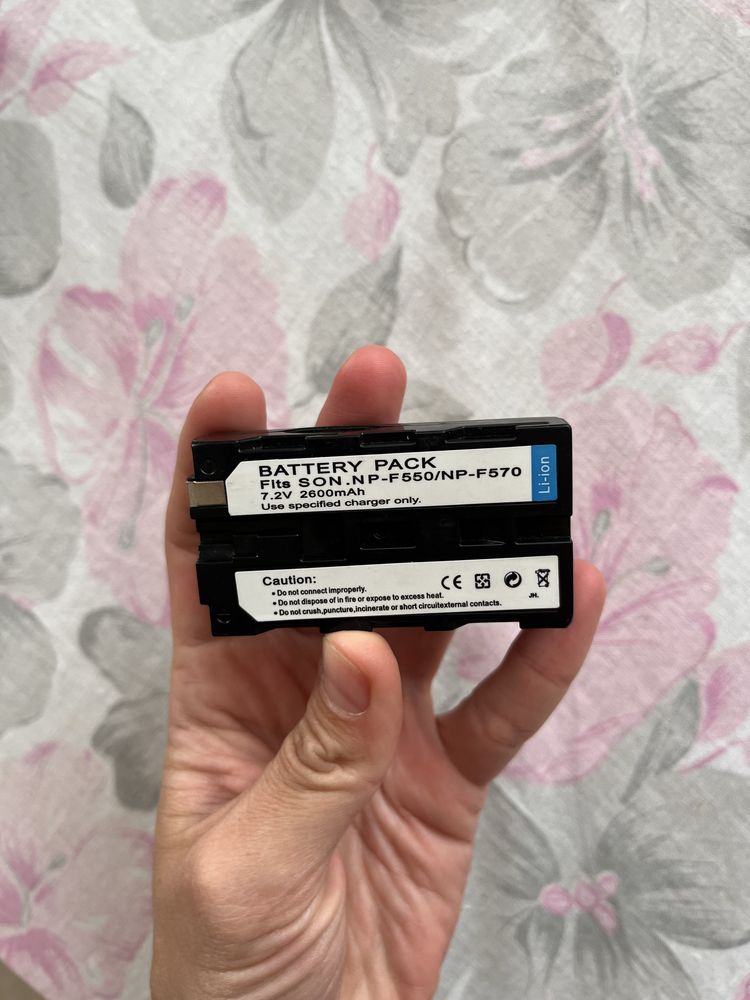 Battery Np-F f970 f570 2600mAh 6600mAh