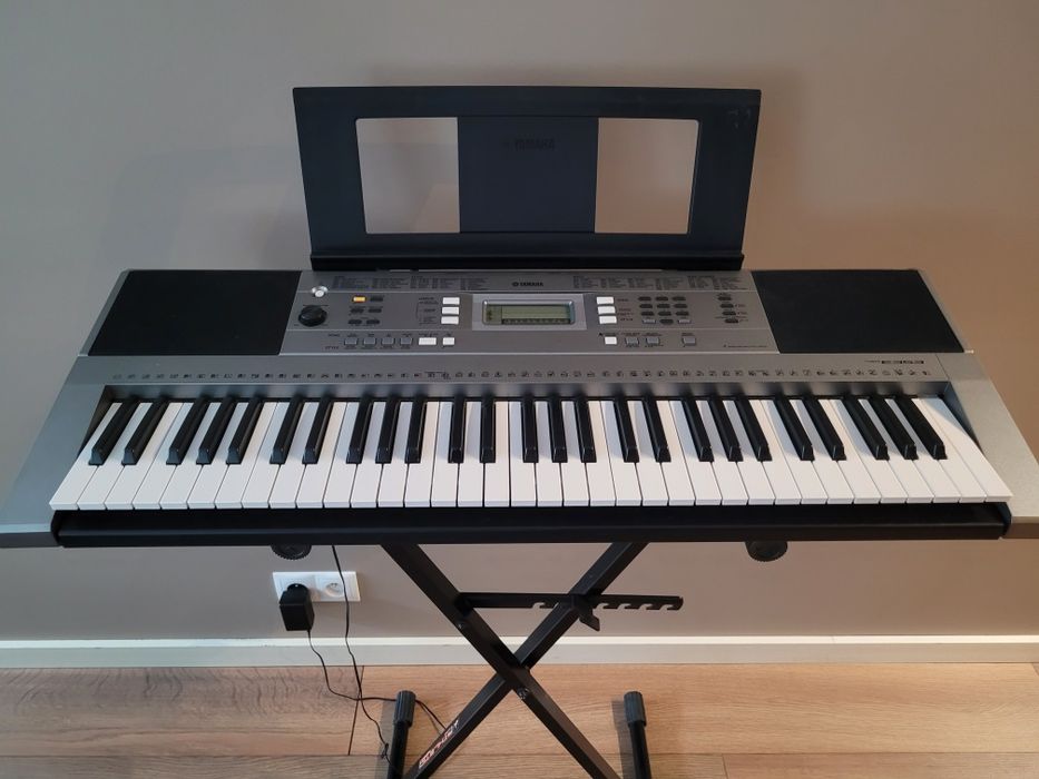 Keyboard Yamaha PSR-E353